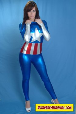 Katie Green as Female Captain America Cosplay