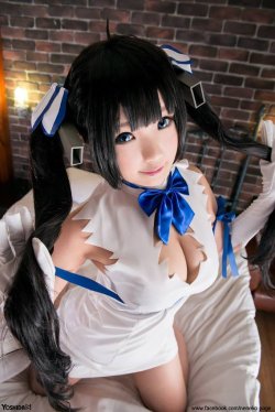 HESTIA COSPLAY COMPILATION