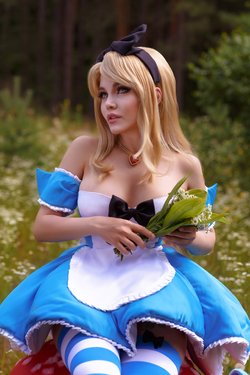 Kalinka Fox - Alice in Wonderland
