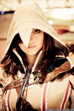 Assassin's Creed : female assassin (cosplay)