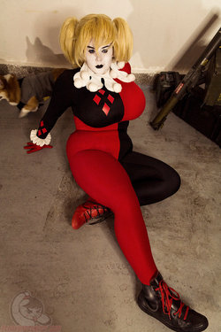 penny brown underbust (harly quine)