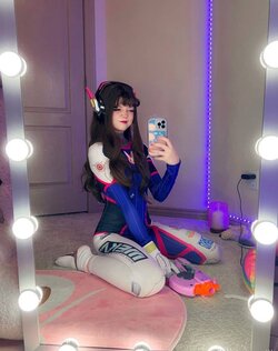 StrawberryMillk - D.va