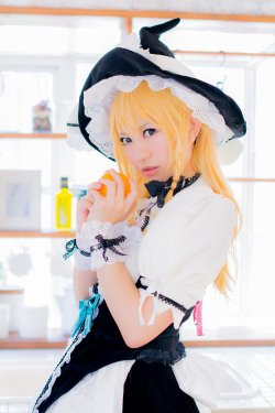 Marisa (Touhou) cosplay by Michiko!