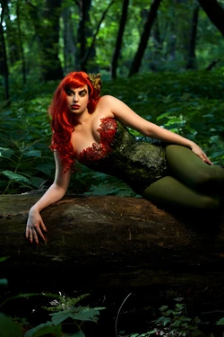 [Meagan Van Burkleo] Pamela Isley - Poison Ivy (Batman)