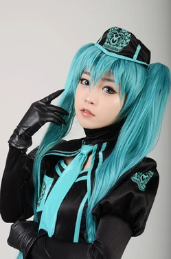 Hatsune Miku Cosplay by Tomia