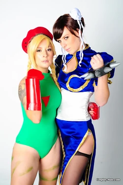 [Cosplay-Mate] Chun-li & Cammy White (Street Figter)