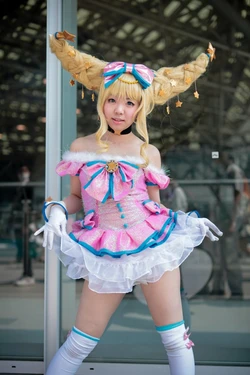 Nero (Eiyuu Senki) Cosplay by Akaria Kanzaki!