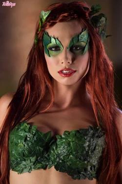 [Twistys] Aidra Fox as Poison Ivy (Batman)