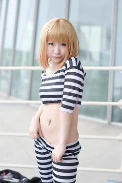 【920 東京ゲームショウ2014 1日目 速報】監獄学園 緑川花 吉川いとさん(@ito_yoshikawa )