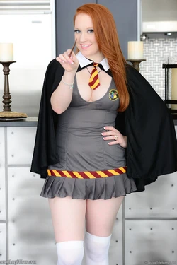 [Lucy Ohara] Ginny Weasley (Harry Potter)