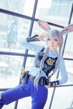 Judy Hopps (Zootopia) Cosplay by SAIDA