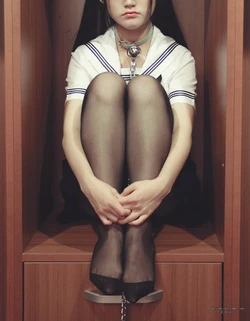 [团子系列] JK黑脚少女