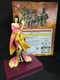 One Piece - Nami & Robin Kimono Figurines