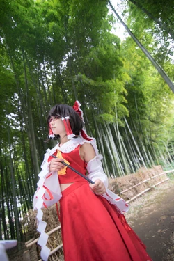 [きたえり！ (北見えり)] 東方紅眼鏡