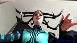Geekyfemdom Cosplay Girls Hela strip