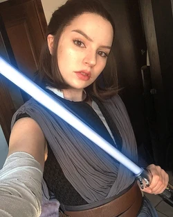 Shinuki - Rey Cosplay