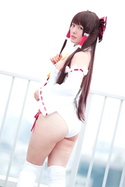 Hinata Koizumi - Reimu Hakurei