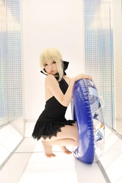 [Miu] Saber Alter Swimsuit