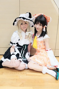 Kirisame Marisa (Shinori) & Hakurei Reimu (Keto)