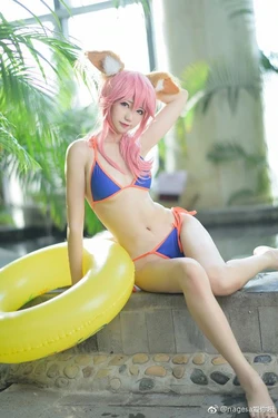 [魔物喵] 拍摄了小玉的水着