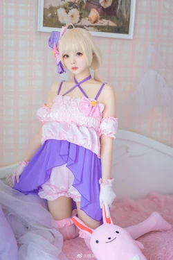 [嶋葵] 双叶杏打歌服