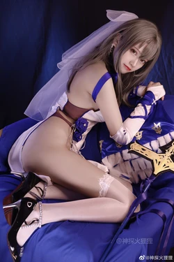 [神探火狸狸] 碧蓝航线 路易九世换装「华服的圣骑士」