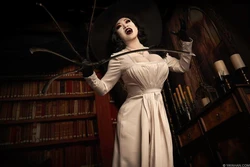 Yaya Han-Lady Dimitrescu (Resident Evil)