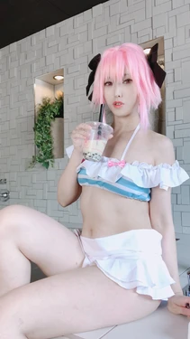 [艶兎] FGOアストルフォの自撮り