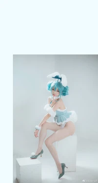 Erin-LF - Hatsune Miku BiCute Bunnies
