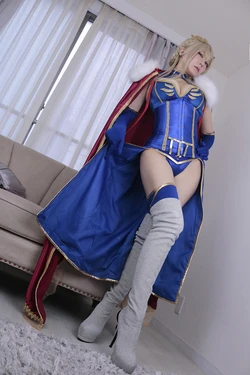 [Ringo Mitsuki] エロ同人誌みたいな乳上尻👑 [Fantia]