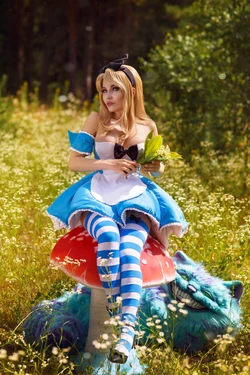 Kalinka Fox - Alice