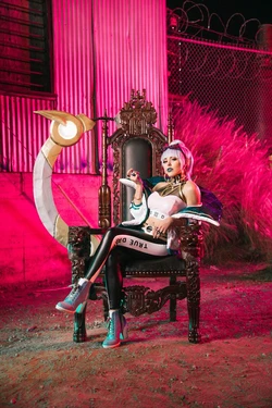 NadyaSonika - Qiyana