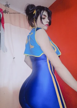 DarkWaifuTrap - Chun Li