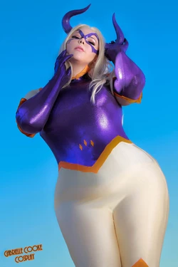 Gabrielle Cooke - Mt lady