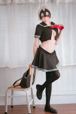 [瓜希酱]  黑贞德 校服