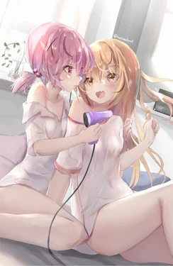 pixiv 夏奈なつ💊 (3115085)