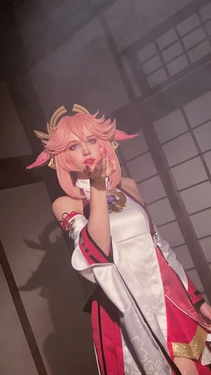 Shirogane-sama -  Yae Miko