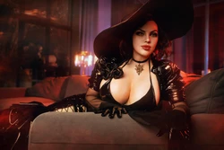Lady Dimitrescu Cosplay