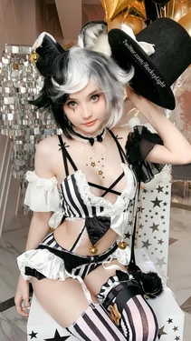 [Rocksy light] Cruella-de-vil (102 Dalmatians) + videos