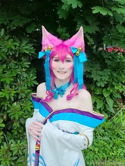 Gintku - Ahri Spirit Blossom