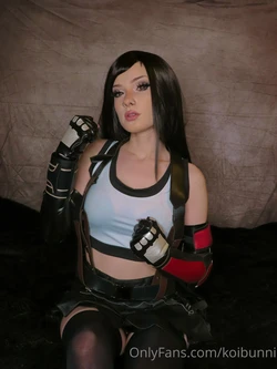 [Bunni Lynn] Tifa Lockhart