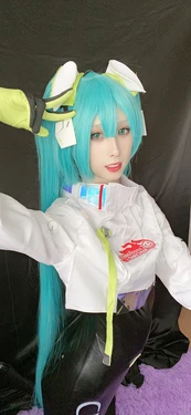 Shina - Racing Miku