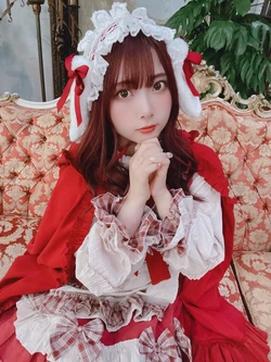 Tomiko - Red Riding Hood