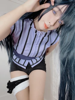 Emilia Ito - Hinata