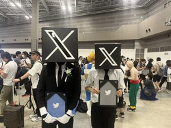 C102 interesting cosplayer