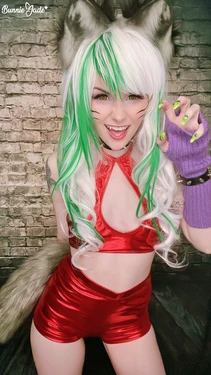 Bunnie Jade - Roxanne Wolf