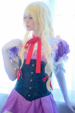 Yukari Yakumo - petapetahnnuu