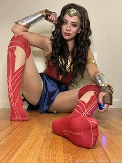 yummie_bunnie wonder woman