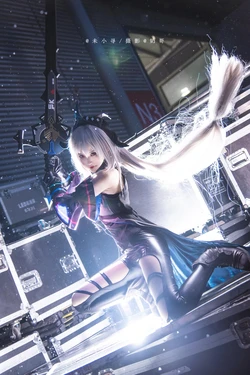 未小寻 - 明日方舟斯卡蒂