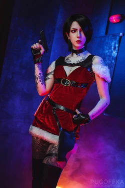 [cosidols: MartinaTheWitch] Christmas Ada Wong